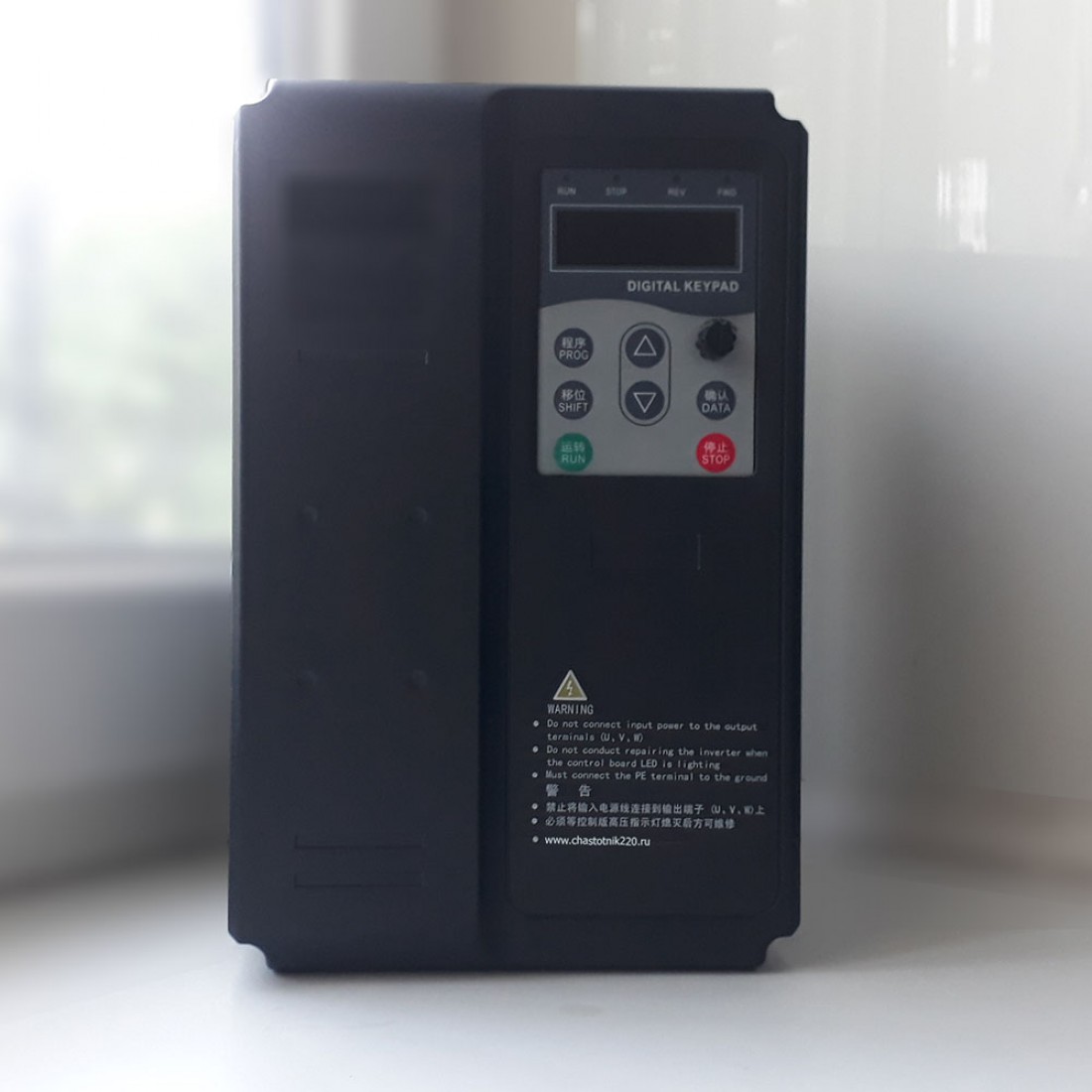 Частотный преобразователь веспер 1ф-220в 0,75квт. Частотный преобразователь для электродвигателя 220 380. Преобразователь частоты 0,4квт 220в. 5 квт. Частотные преобразователи 220 380в.